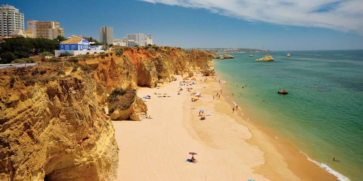 Praia da Rocha holidays