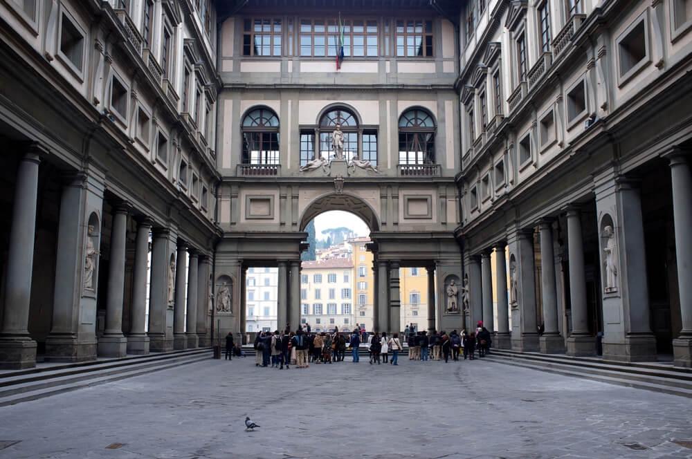 Uffizi Gallery image